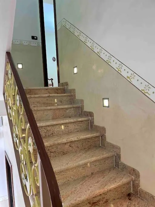 Villawoho Spacious Terraces, Panoramic Seaview In Quiet Area Menton Apartment